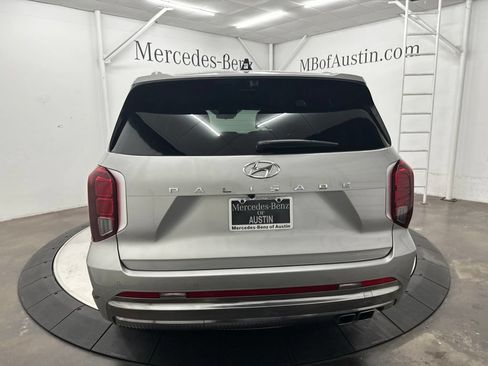 Used 2025 Hyundai Palisade Calligraphy FWD image 6