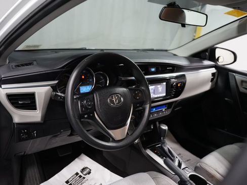 Used 2016 Toyota Corolla S image 11