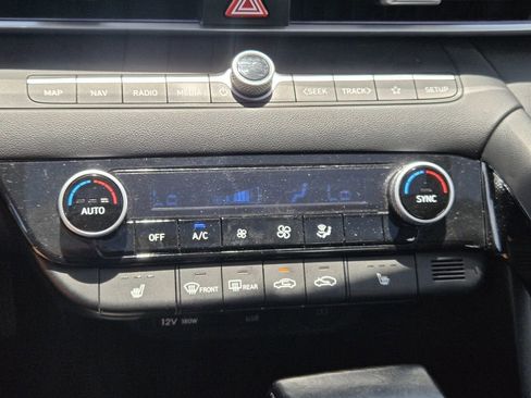 Certified 2024 Hyundai Elantra SEL w/ Convenience Package FWD image 21