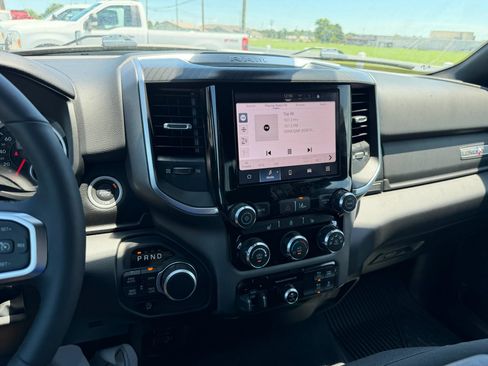 Used 2025 RAM 1500 Lone Star AWD/4WD image 17