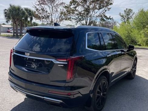 Used 2024 Cadillac XT6 Premium Luxury w/ Technology Package image 4