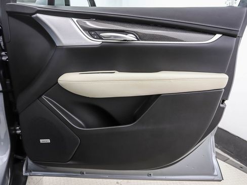 Used 2024 Cadillac XT5 Sportv w/ Technology Package AWD/4WD image 28