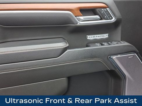 Used 2023 GMC Sierra 1500 Denali w/ Technology Package image 17