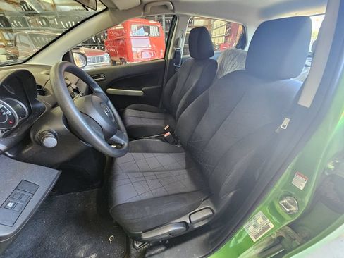Used 2011 MAZDA MAZDA2 Sport FWD image 13