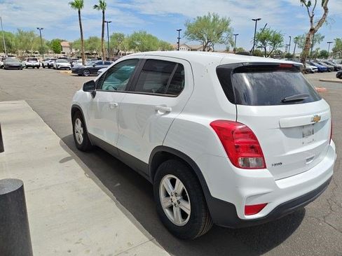 Used 2022 Chevrolet Trax LS w/ Tint and Cruise Package FWD image 20