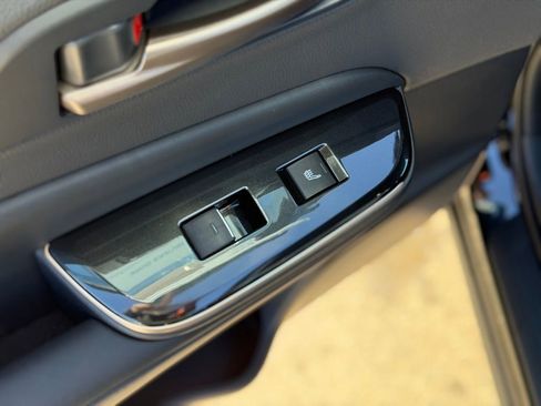 Used 2026 Toyota Crown Limited image 6