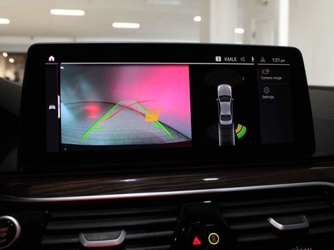 Certified 2023 BMW 530i 530i w/ Convenience Package image 19