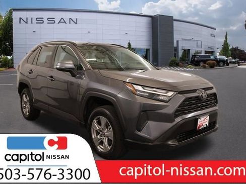 Used 2025 Toyota RAV4 XLE AWD/4WD image 1