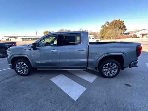 New 2026 GMC Sierra 1500 Denali w/ Denali Reserve Package AWD/4WD image 9
