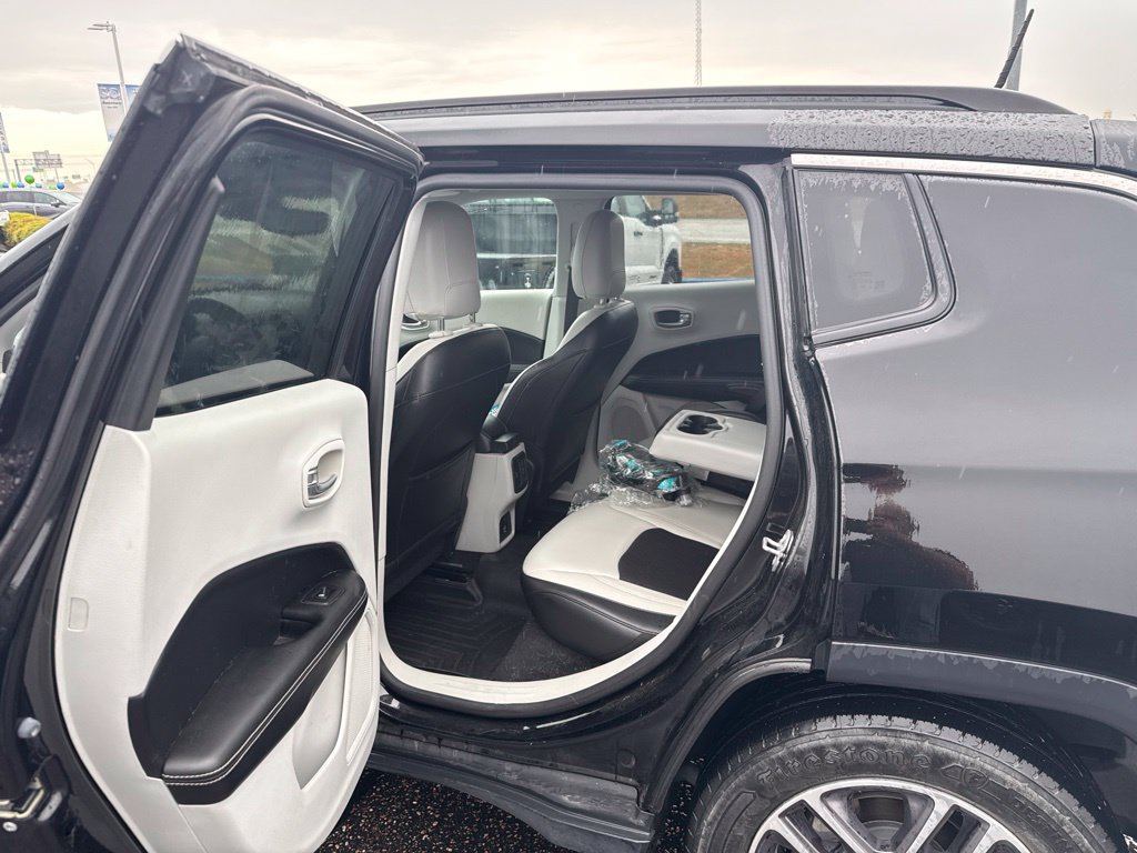 Used 2018 Jeep Compass Latitude FWD image 6