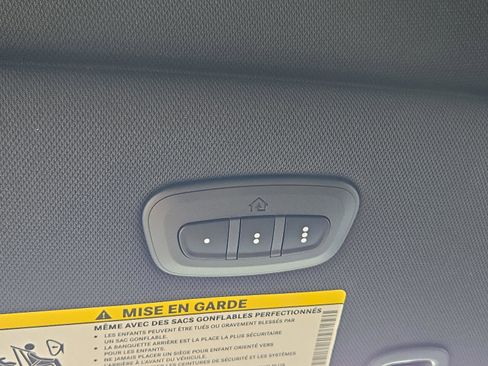 New 2026 Chrysler Pacifica Select image 24