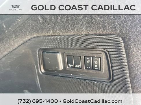 Used 2023 Cadillac Escalade ESV Premium Luxury AWD/4WD image 15