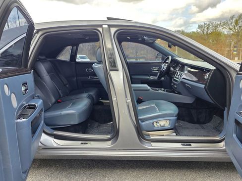 Used 2014 Rolls-Royce Ghost Sedan 4D image 32