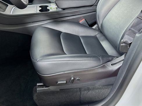 Used 2022 Tesla Model Y Performance image 20