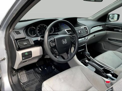 Used 2017 Honda Accord LX image 19