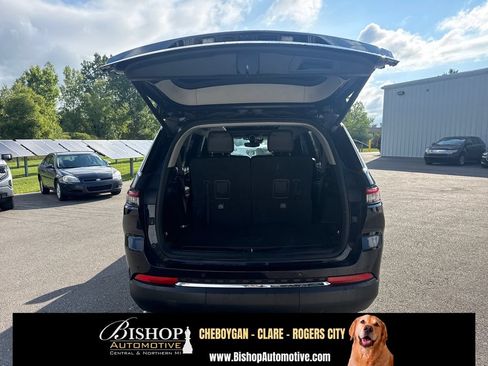 Used 2023 Jeep Grand Cherokee L Limited AWD/4WD image 20