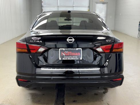 Used 2023 Nissan Altima 2.5 SV image 6