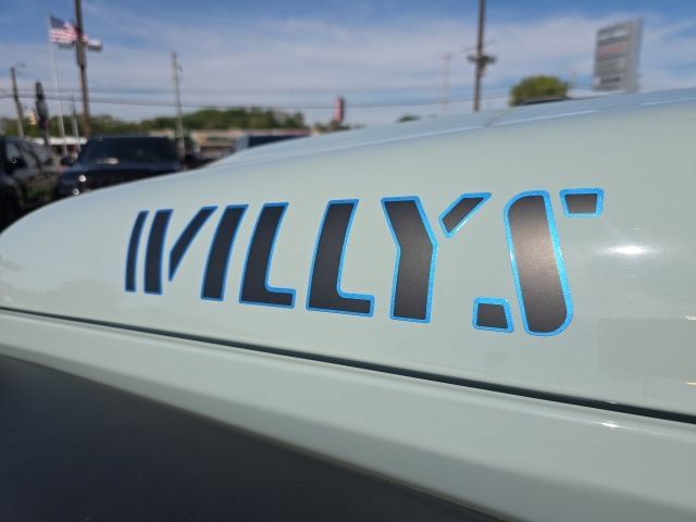 Used 2023 Jeep Wrangler Unlimited w/ Sun & Screen Package AWD/4WD image 39