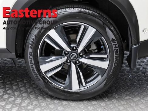 Used 2023 Nissan Rogue SL w/ SL Premium Package AWD/4WD image 8