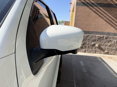 Used 2024 Nissan Frontier PRO-4X w/ Pro Premium Package AWD/4WD image 12