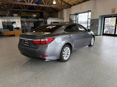 Used 2014 Lexus ES 300h image 7
