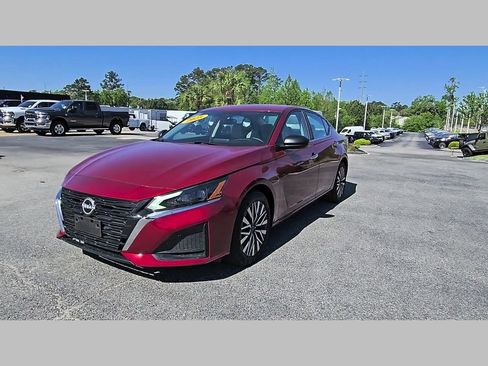 Used 2025 Nissan Altima 2.5 SV image 37