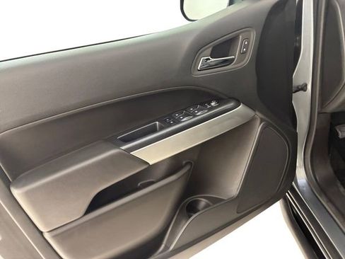 Used 2022 Chevrolet Colorado ZR2 w/ Colorado ZR2 Bison Edition image 13