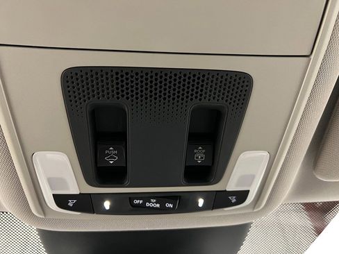 New 2025 Honda Pilot Touring image 22