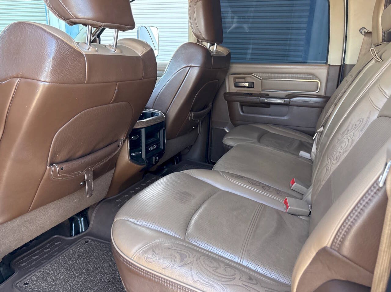 Used 2020 RAM 2500 Limited AWD/4WD image 2