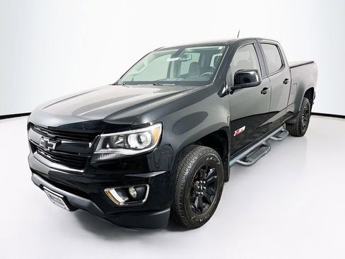 Certified 2017 Chevrolet Colorado Z71 w/ Z71 Midnight Edition AWD/4WD image 3
