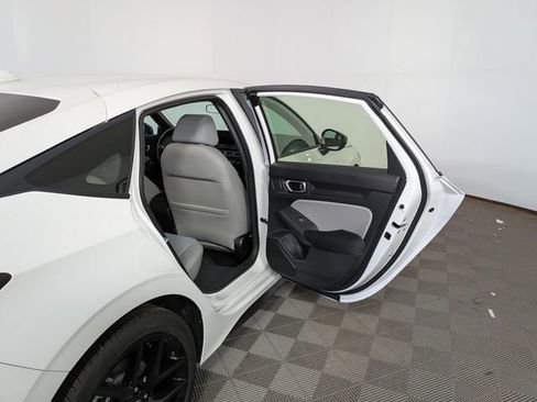 New 2026 Honda Civic Sport image 30