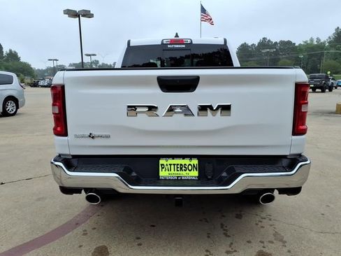 New 2026 RAM 1500 2WD Crew Cab image 3