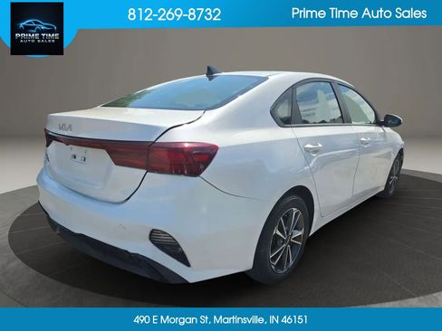 Used 2024 Kia Forte LXS FWD image 5