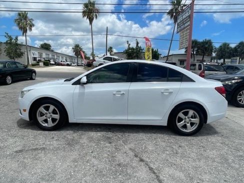 Used 2013 Chevrolet Cruze LT FWD image 3