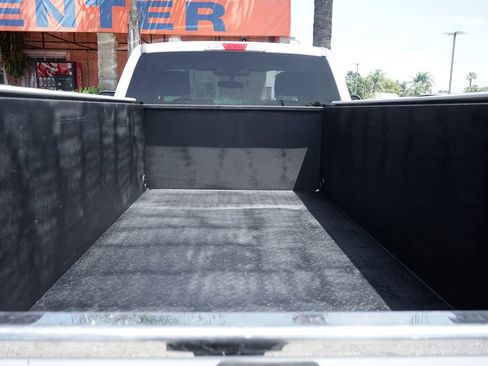 Used 2022 Ford F250 XL w/ Power Equipment Group RWD image 9