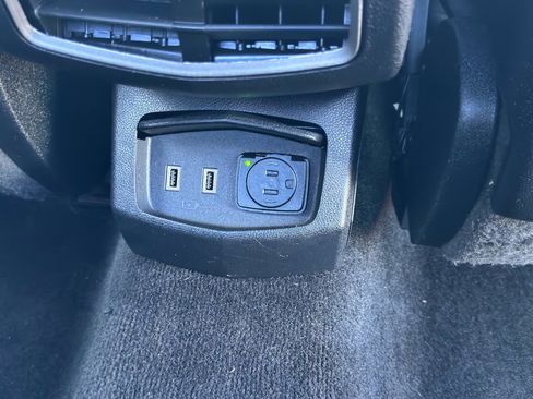 Used 2017 Lincoln MKZ Reserve w/ Climate Package image 40