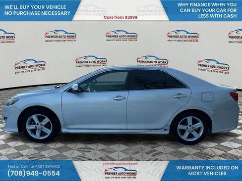 Used 2014 Toyota Camry SE image 9