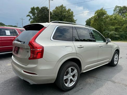 Used 2016 Volvo XC90 T5 Momentum image 5