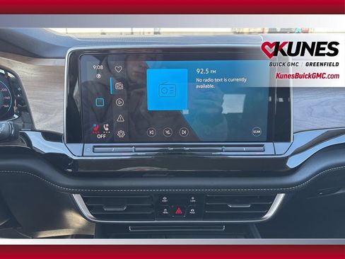 Used 2025 Volkswagen Atlas SE AWD/4WD image 34