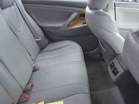 Used 2007 Toyota Camry XLE image 11