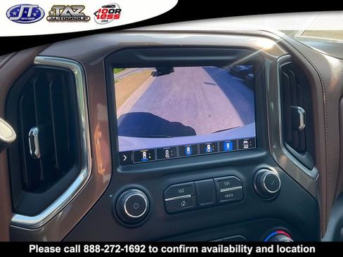 Used 2020 Chevrolet Silverado 1500 High Country w/ Technology Package AWD/4WD image 20