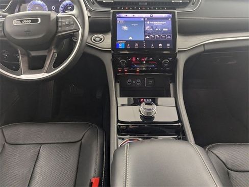 Used 2023 Jeep Grand Cherokee L Limited w/ Luxury Tech Group II image 26