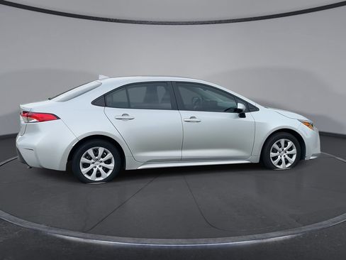 Used 2024 Toyota Corolla LE FWD image 9