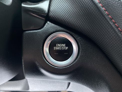 Used 2022 Chevrolet Equinox RS image 8