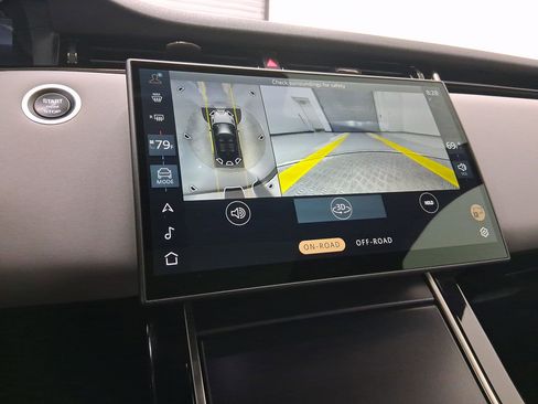 New 2026 Land Rover Range Rover Evoque Dynamic SE image 28