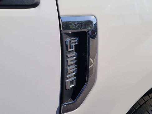 Used 2022 Ford F250 XL w/ XL Value Package RWD image 6