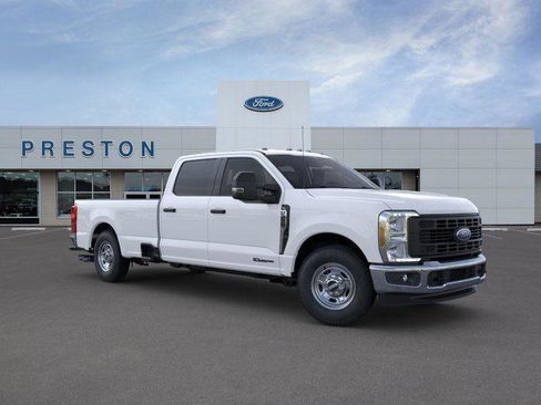 New 2025 Ford F250 XL w/ XL Chrome Package image 21
