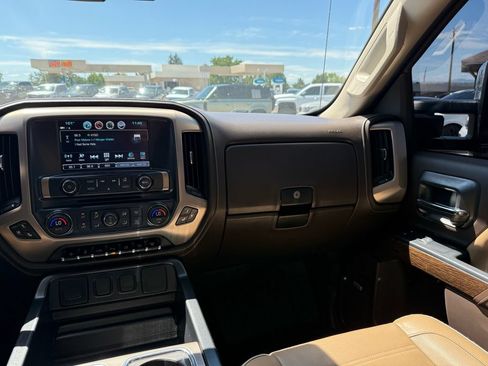 Used 2019 GMC Sierra 3500 Denali w/ Duramax Plus Package AWD/4WD image 27