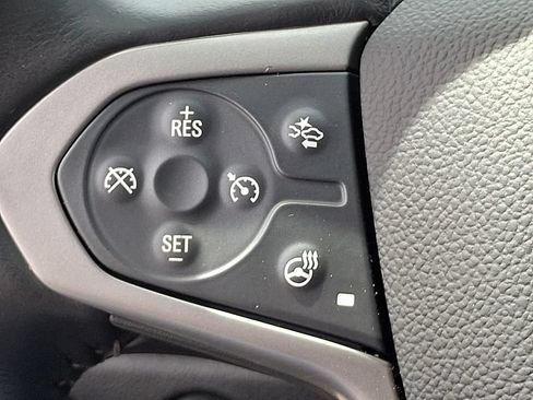 Used 2021 Chevrolet Colorado Z71 w/ Safety Package AWD/4WD image 21