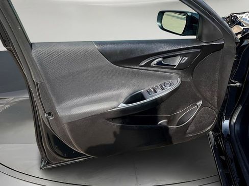 Used 2024 Chevrolet Malibu LT image 18